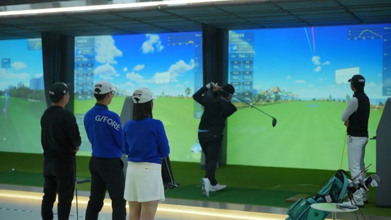 打破时空界限，高尔夫模拟器引领高尔夫新风潮
