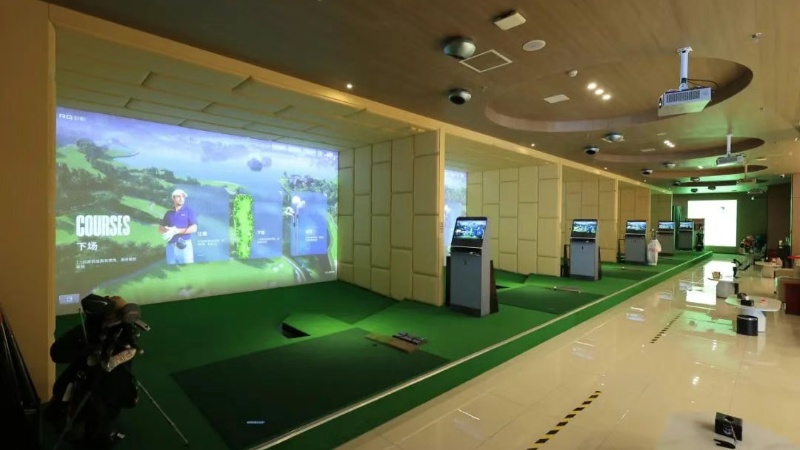 揭秘高尔夫模拟器热潮：为何成为新宠，未来又将如何颠覆行业？